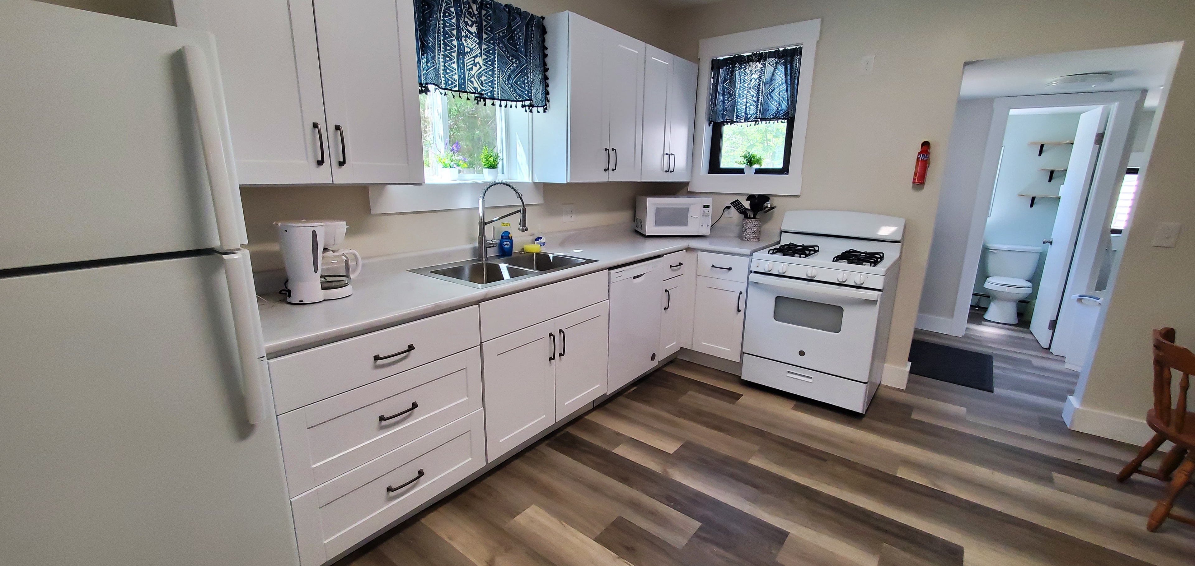 Fully furnished kitchen